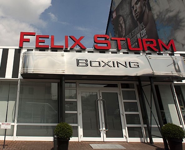 team-felis-strum-boxing-02.jpg