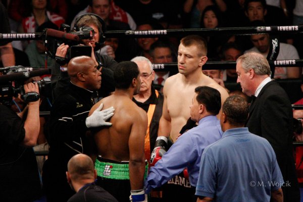 [Obrazek: tomasz-adamek-eddie-chambers-001.jpg]