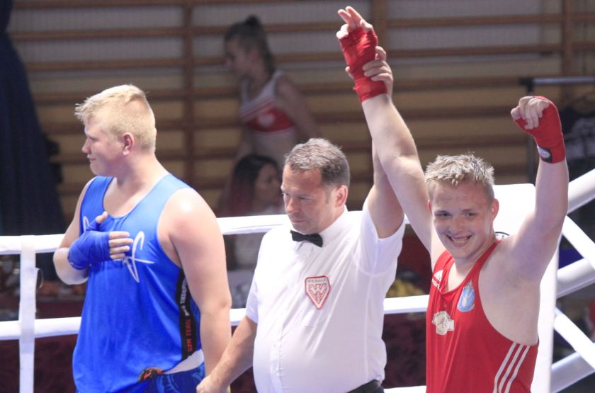 Adrian Wieczorek (Szamotuły Boxing Team) vs Gracjan Lewandowski (BKS Skorpion Szczecin) PKT 3-0