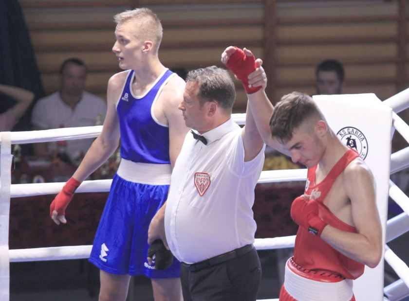 Kamil Urbaniak (KnockQut Bielany) vs Dawid Szmajda (MOSM Tychy) PKT 2-1