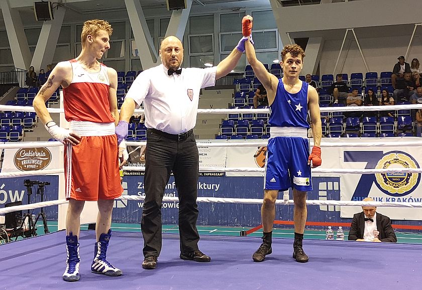 Mateusz Piech (Hutnik Kraków) vs Jarosław Iwanow (TS Wisła Kraków)