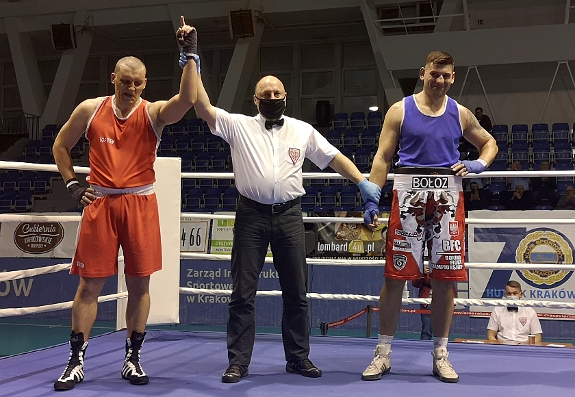 Paweł Głąb (Nowohucki Klub Bokserski) vs. Michał Bołoz (Golden Team Nowy Sącz) PKT 3-0